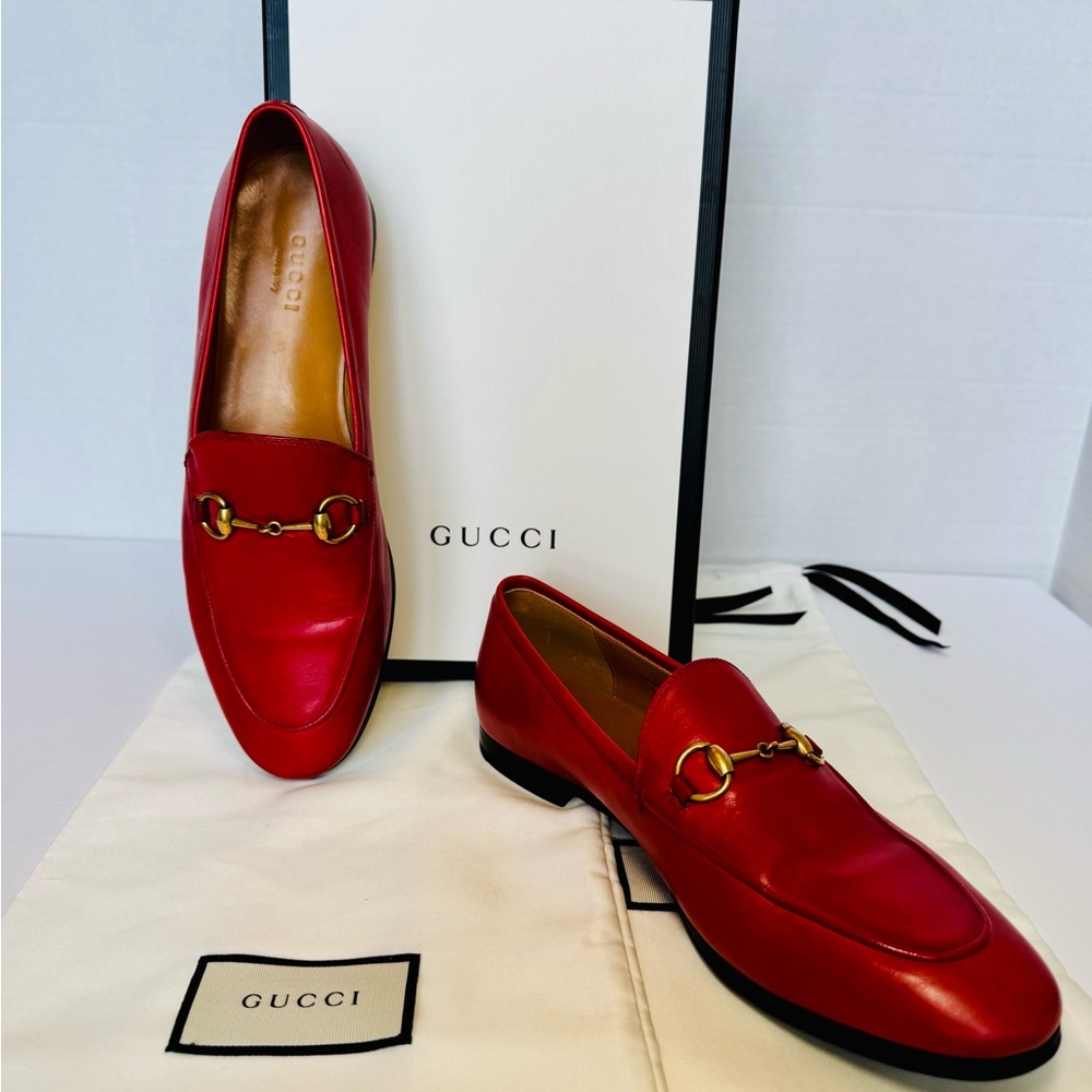 Gucci Classic Women’s Jordaan Loafer - Apple Red with protective sole. Like New